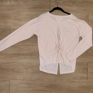 Athleta Pale Pink Cut Out Tie Back Shirt Sz Medium